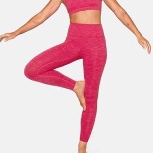 NWT Outdoor Voices Freeform Bright pink leggings